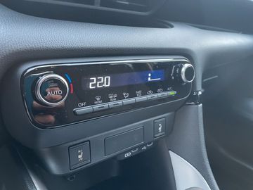 Toyota Yaris 1.5 Hybrid Business Edition *ACC*LHZ*SHZ*