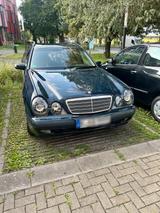 Mercedes-Benz Mercedes E280 T-Modell S210 7 Sitzer S210 ... - Mercedes-Benz E 280 in Köln