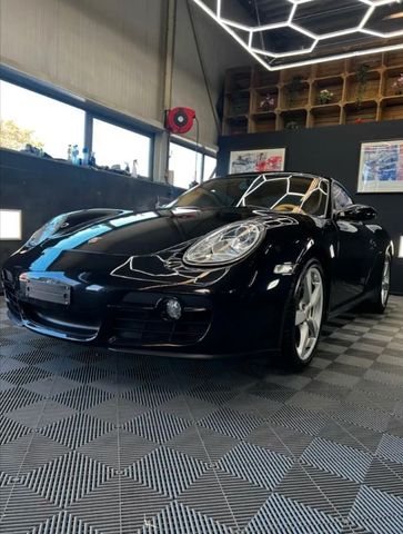 Porsche Cayman 2.7