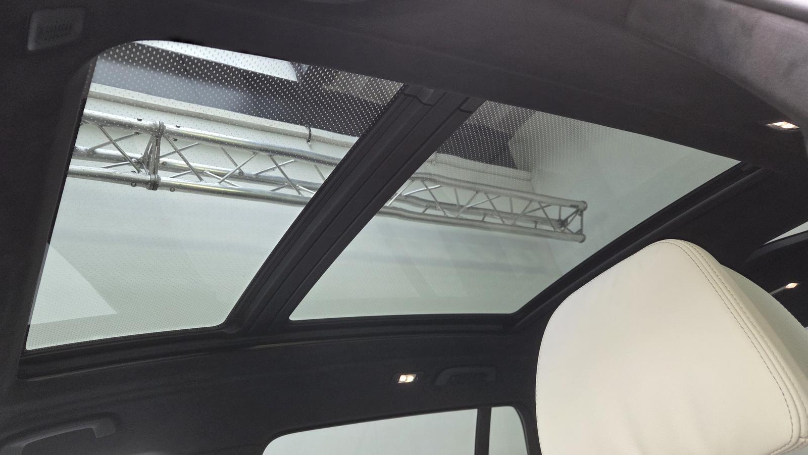 BMW X7 M60i Kristall Sky DrivePro AHK ACC Sitzlüft.