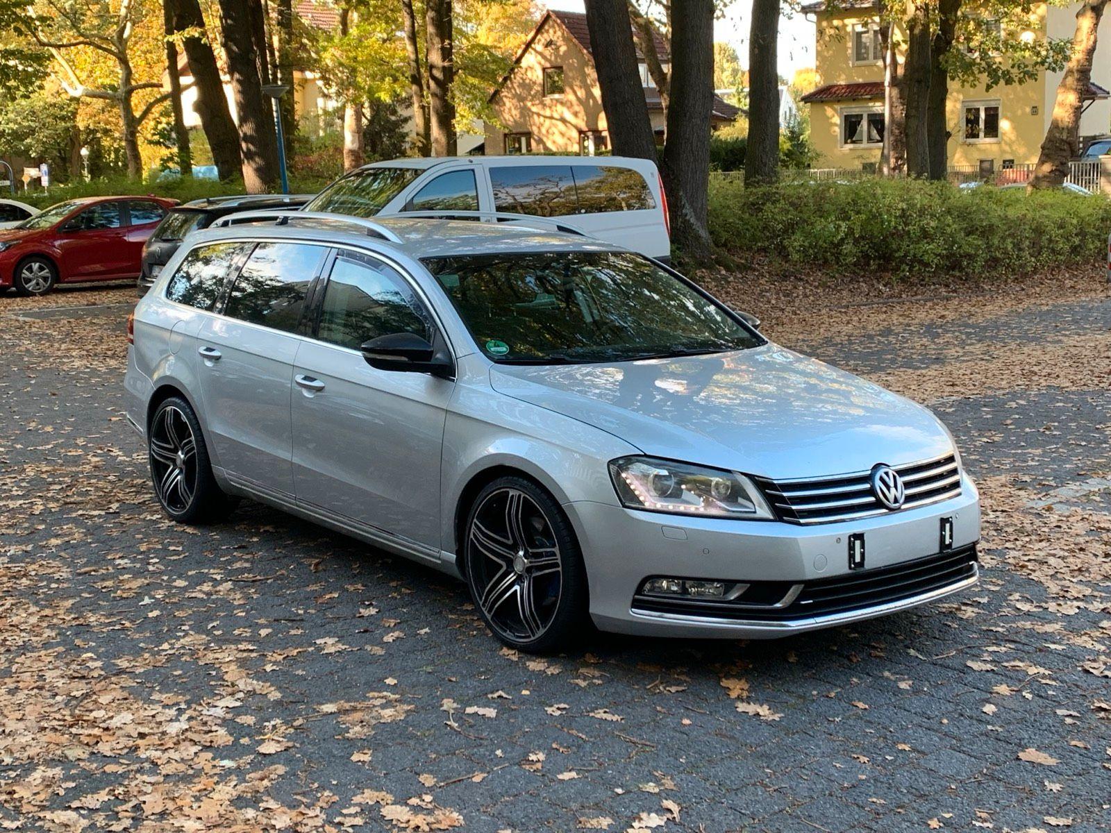 Volkswagen Passat 2011 — вигляд ззаду