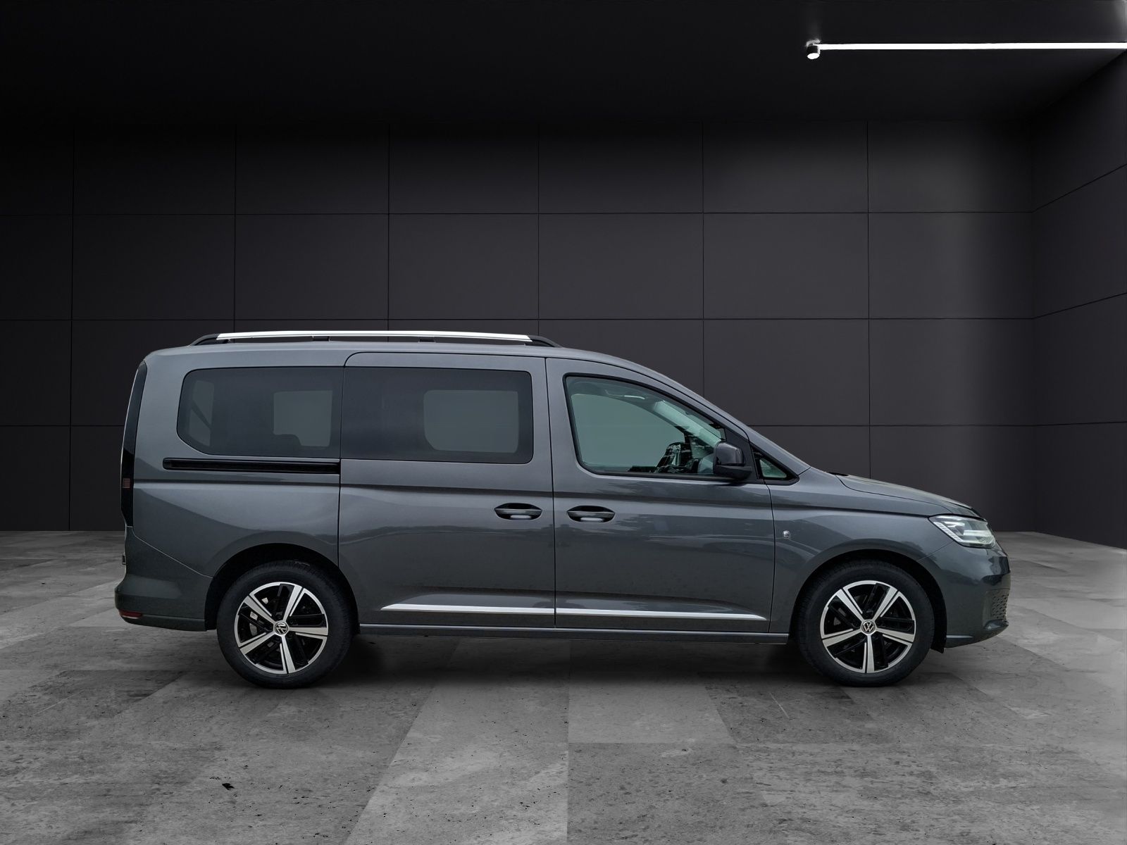 Fahrzeugabbildung Volkswagen Caddy Maxi TDI Style DSG LED AHK Navi AID ACC PD