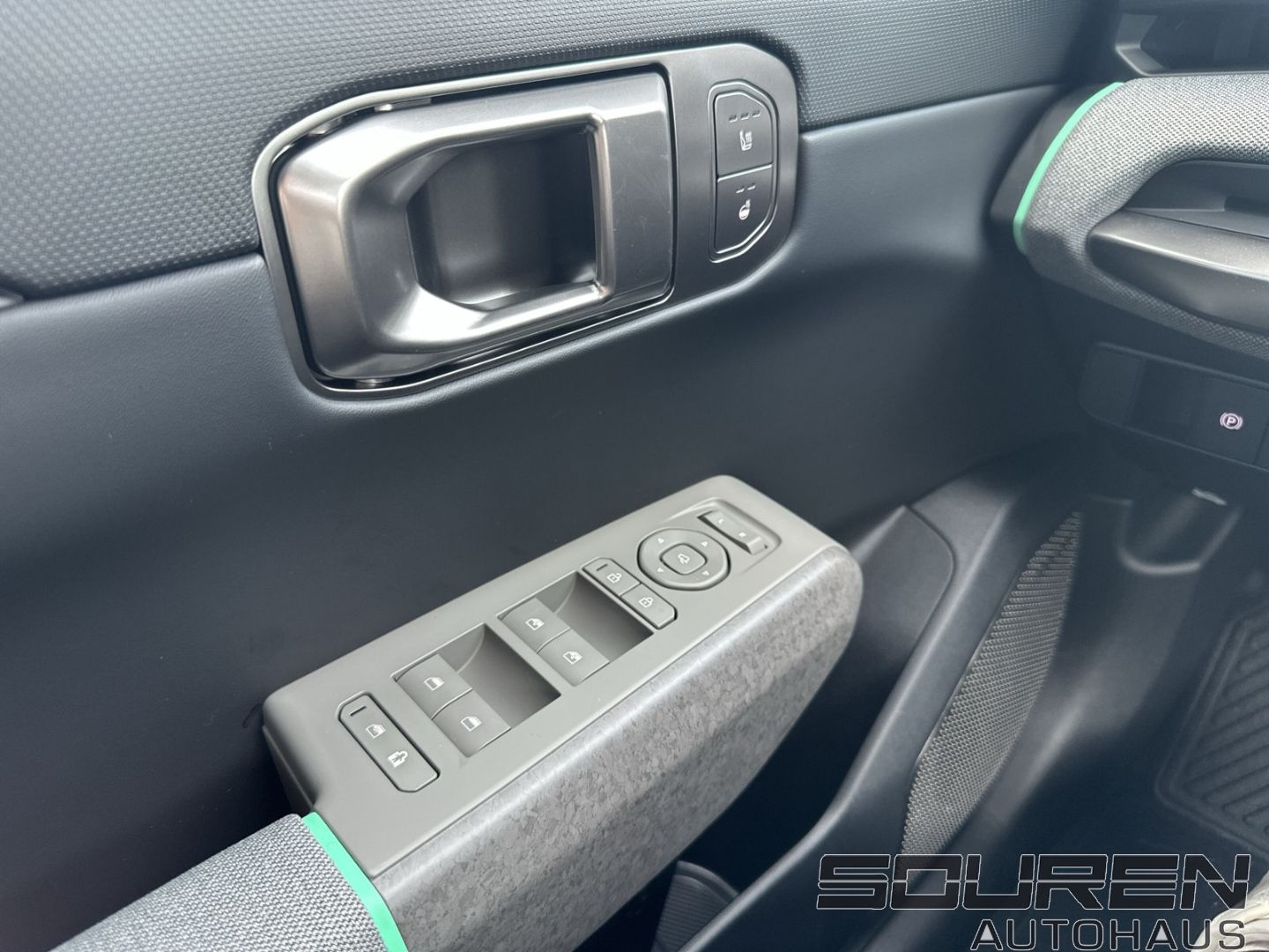 Fahrzeugabbildung Kia EV4 FASTBACK 81 EARTH **ALLE Pakete!!!**