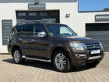 Mitsubishi Pajero 3.2 DI-D Top /Rockford Sound/Schiebedach/ - gebrauchte Mitsubishi Pajero aus dem Jahr 2018