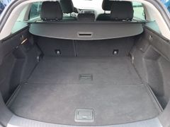 Fahrzeugabbildung Megane IV Grandtour Limited Deluxe 1.3 TCe 140 E