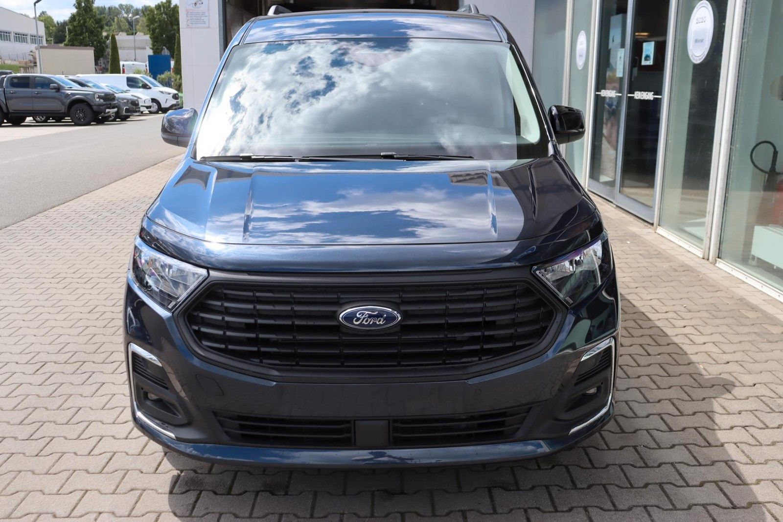 Ford Tourneo Connect Titanium 1.5 EcoB. PHEV imagem 3