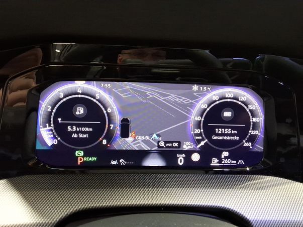 Fahrzeugabbildung Volkswagen Golf VIII Variant eTSI R-Line DSG LED Navi AID A