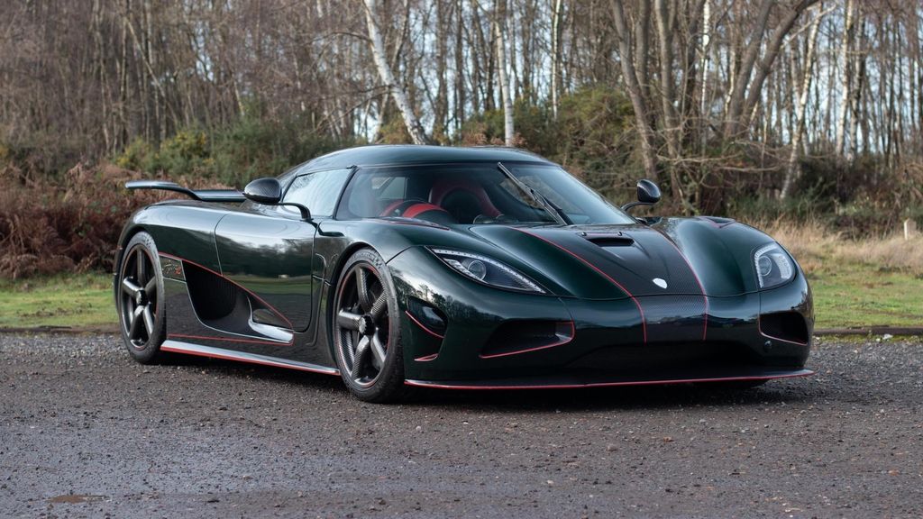 Спорткар Koenigsegg CCR