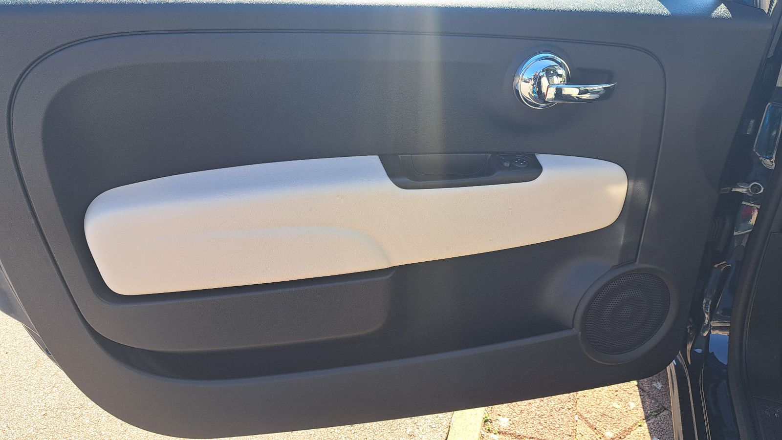 Fahrzeugabbildung Fiat 500 DolceVita