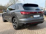 Volkswagen Touareg 3.0 TDI 210 kW 4Motion R-Line - Volkswagen Touareg mit Diesel-Antrieb: Grau, Standheizung