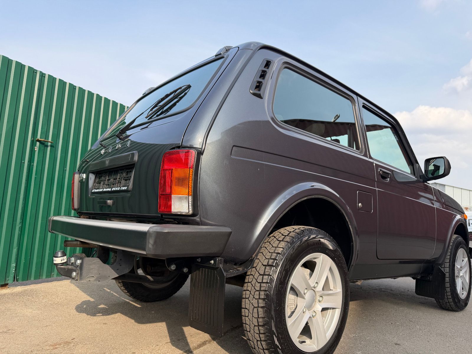 Fahrzeugabbildung Lada Niva "PREMIUM PLUS", KLIMA! SITZHEIZ.! ab SOFORT