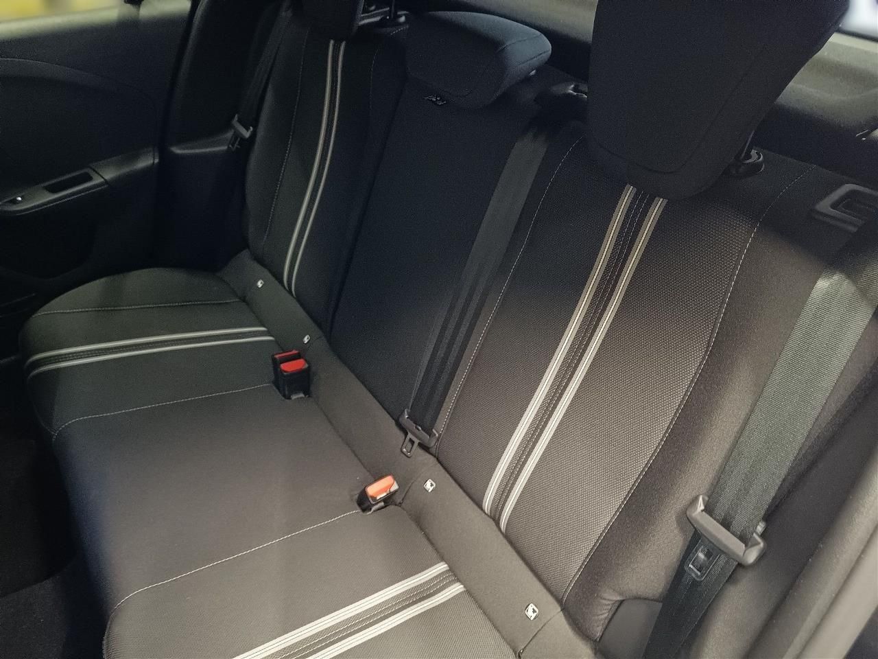 Fahrzeugabbildung Opel Corsa 1.2T GS - Navi, Sitz-, Lenkradhzg.