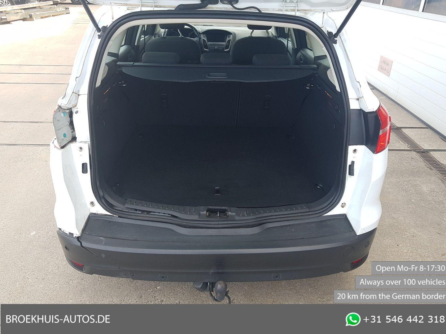 Ford Focus 2015 — фото 11