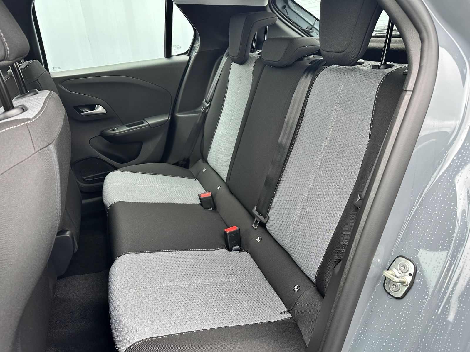 Fahrzeugabbildung Opel Corsa Edition 48V Hybrid Allw.*Sitzh.*Komfortp.