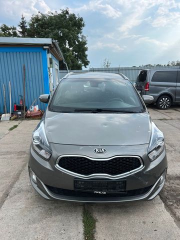 Kia Carens 1.7 CRDi 136PS Dream Team Edition AUTOMAT