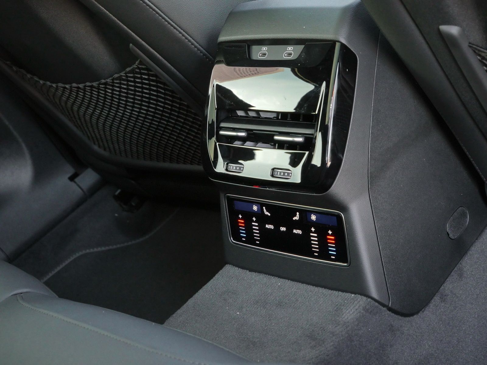 Audi A6 - Bild 17