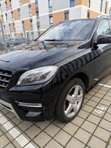 Mercedes-Benz ML 350 BlueTEC 4MATIC - - Mercedes-Benz ML 350 Gebrauchtwagen in Berlin