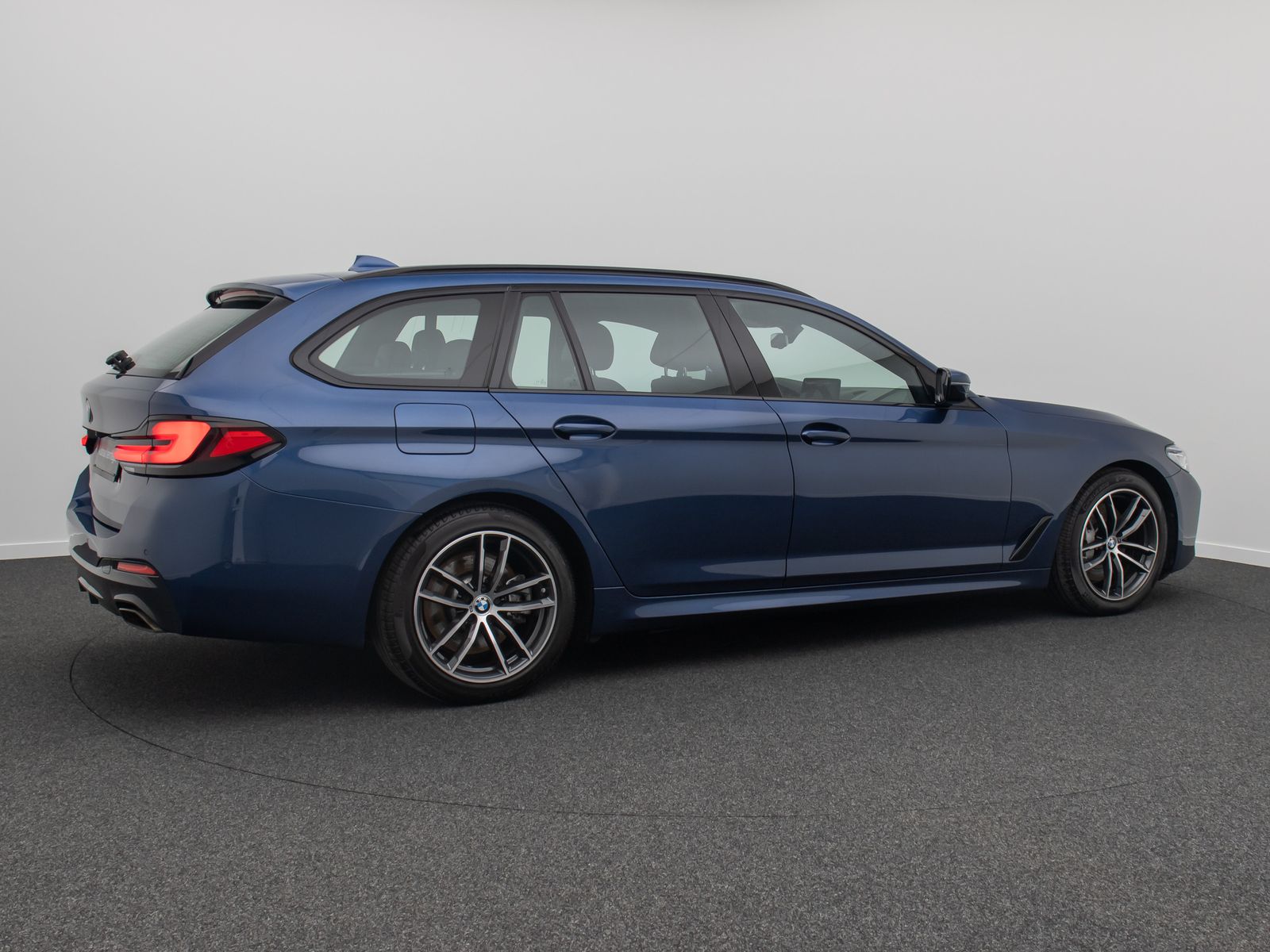 Fahrzeugabbildung BMW 540d xD M Sport ACC DAB Kamera HUD Laser Komfort