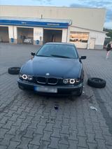 BMW e39 520i 6 Zylinder - BMW 520 aus 1999: 520i