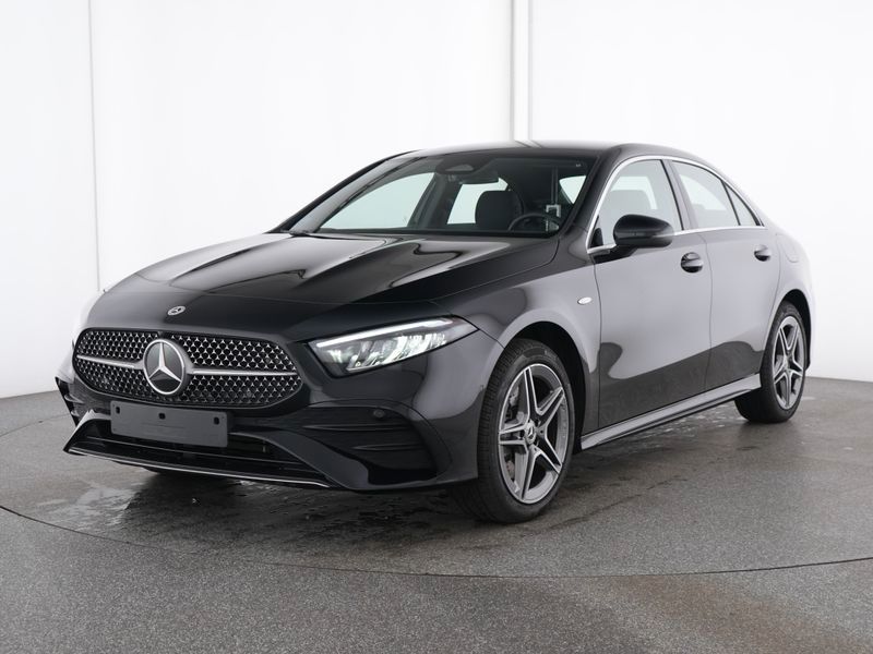 Fahrzeugabbildung Mercedes-Benz A 250 e Limousine AMG LED+Kam+Totw+11kW+WinterP