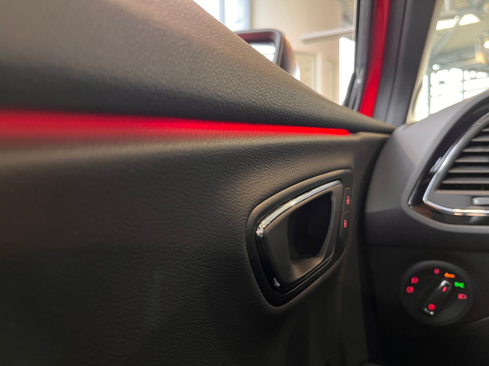 Fahrzeugabbildung SEAT Leon FR KLIMA LED NAVI ALU