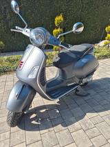 Vespa GTS 300 - VESPA 300