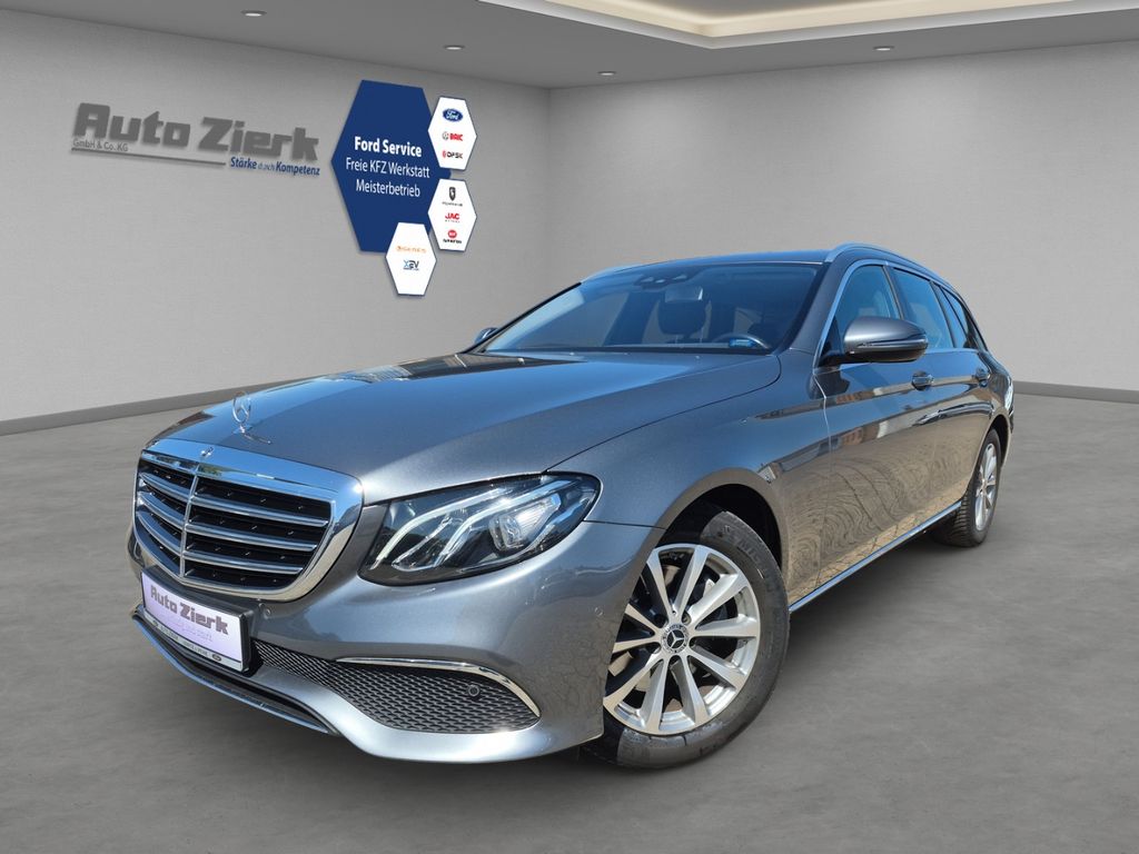 Image of Mercedes-Benz E 300