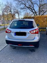 Suzuki Auto / Fahrzeug, Suzuki, S-Cross - gebrauchte Suzuki SX4 aus dem Jahr 2014
