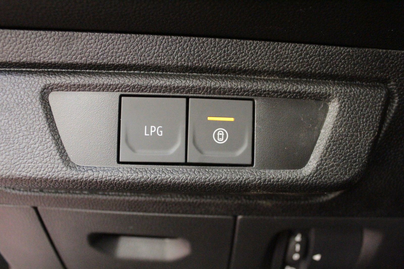 Fahrzeugabbildung Dacia Jogger Eco-G 100 Extreme+ 5-Sitzer *15166*