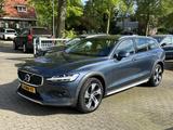 Volvo V60 Cross Country 2.0 B5 AWD Pro Panorama dak Ke - gebrauchte Volvo V60 Cross Country aus dem Jahr 2020