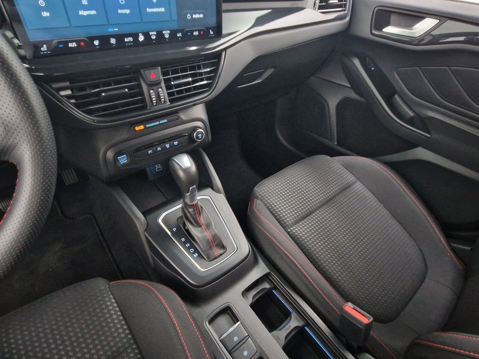 FORD Focus 1.0 EcoBoost MHEV ST-Line ST-Line – Bild 23