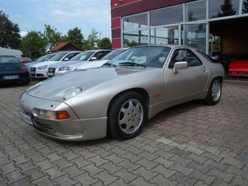 1990 Porsche 928 照片 6