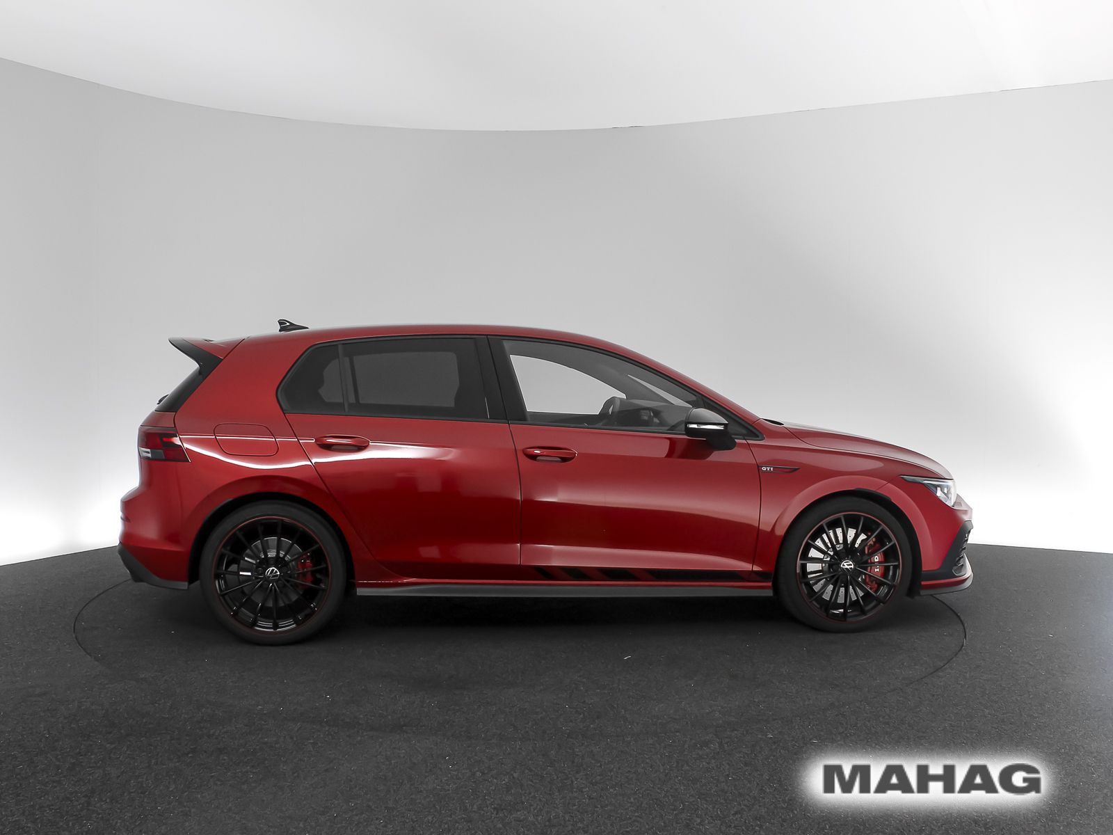 Volkswagen Golf VIII GTI Clubsport 2.0 TSI BlackStyle Akrap foto 5