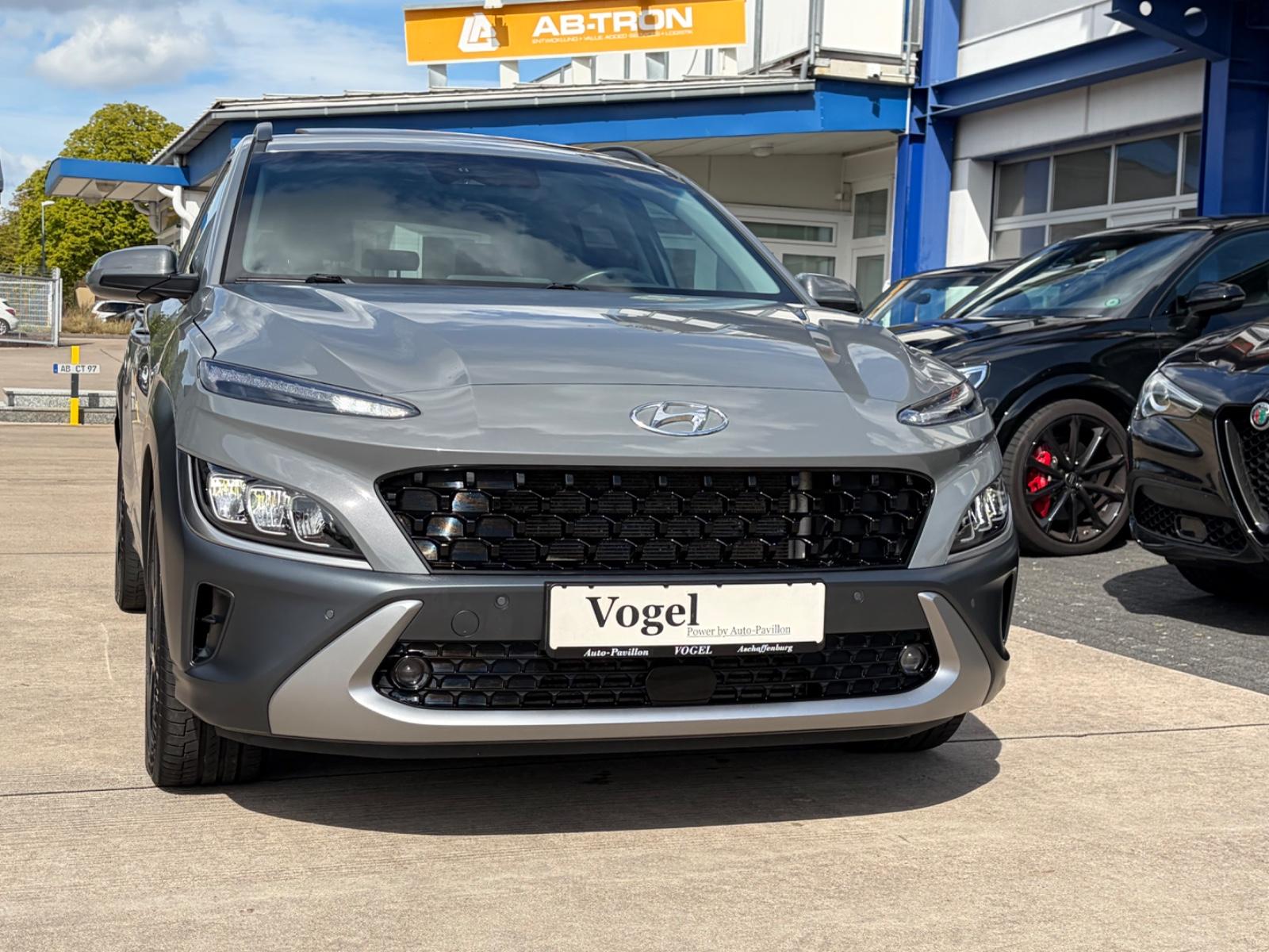 Hyundai Kona Prime 4WD LEDER/HUD/DACH/AHK/LED/NAVI/1.Hd!