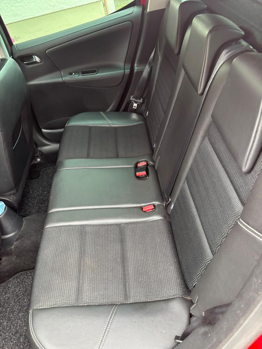 Peugeot 207 2011 — photo 7