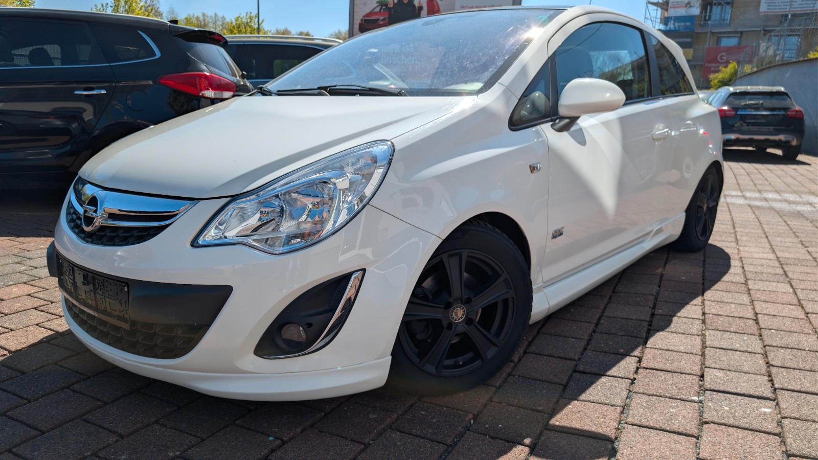 Opel Corsa D 1,4 OPC-Line, Klima Panoramaglasdach