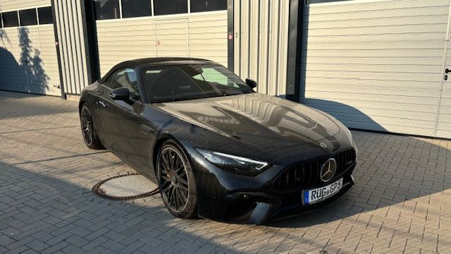 Fahrzeugabbildung Mercedes-Benz SL 63 AMG Roadster 4 Matic +