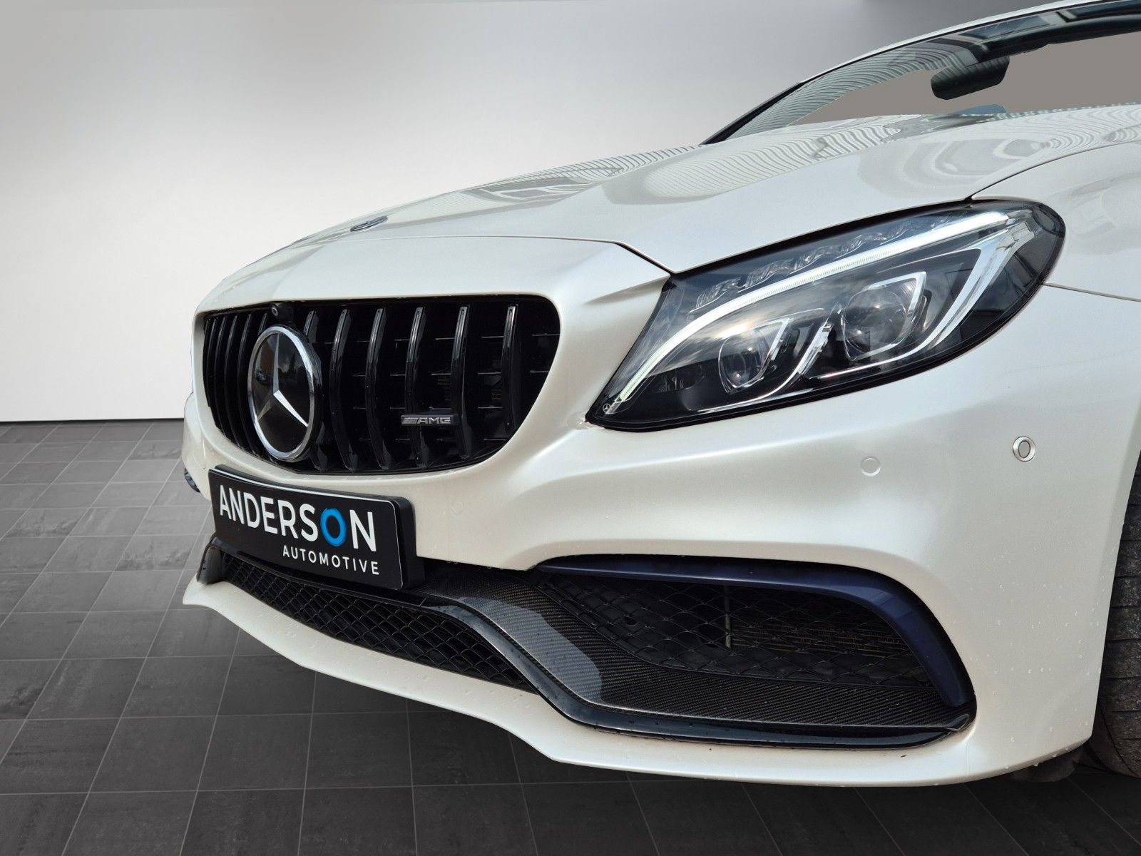 Fahrzeugabbildung Mercedes-Benz C 63S AMG V8 CARBON BURM HUD NIGHT KAM 360°