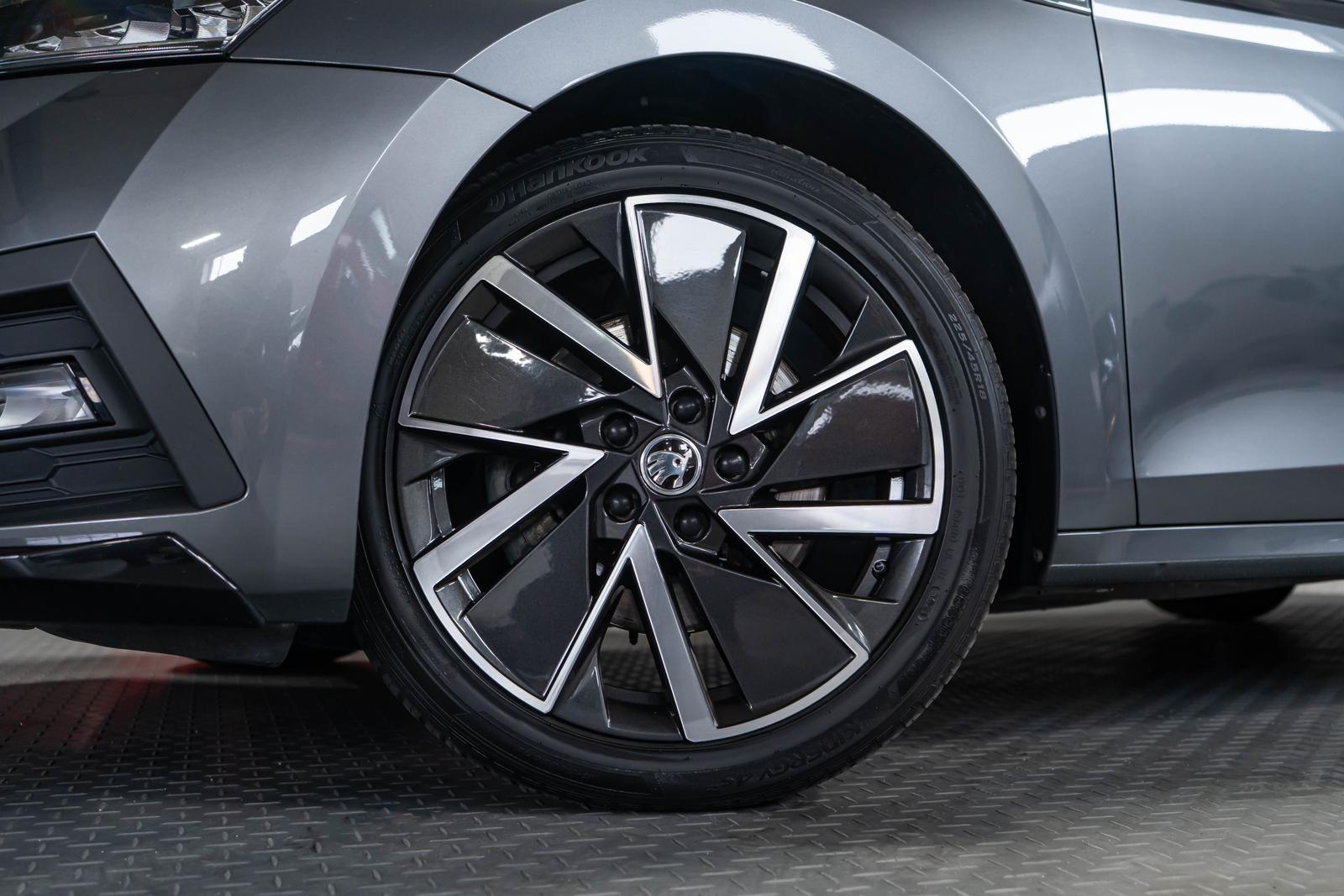 Skoda Octavia 2.0 TSI Sportline 4x4 RFK 4xSHZ COLUMBUS