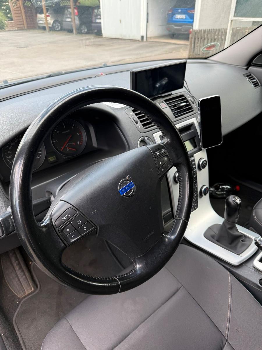 Volvo V50 2010 — photo 12
