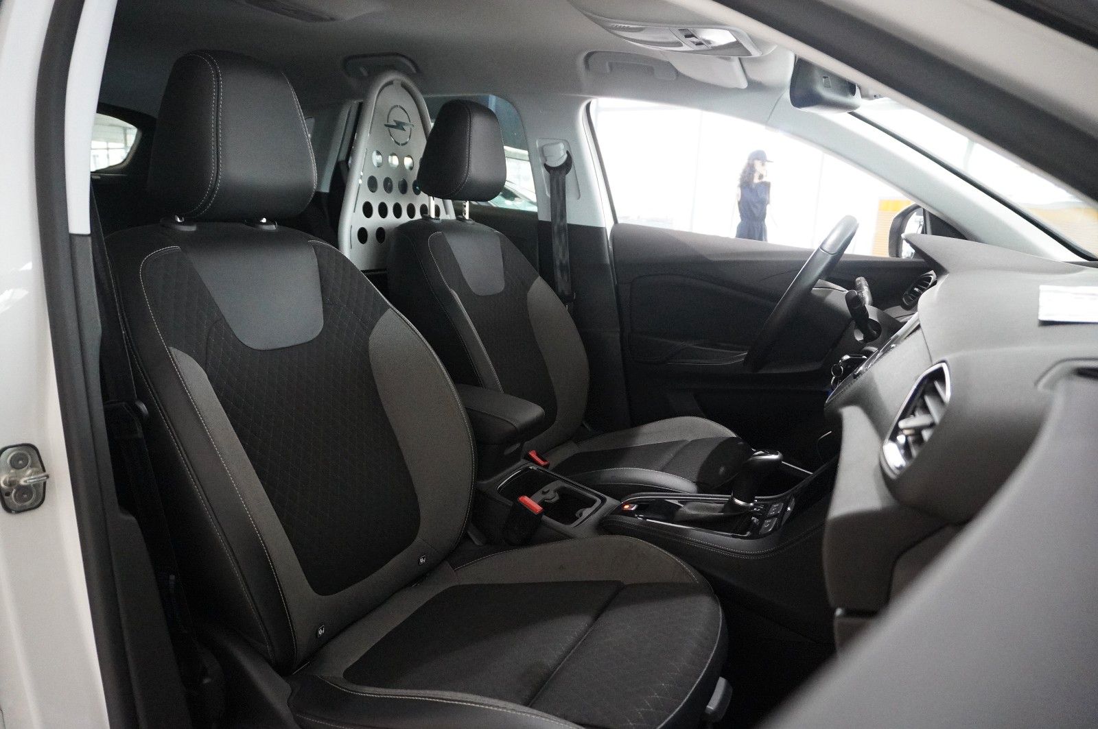 Fahrzeugabbildung Opel Grandland (X) 1.5D DESIGN  NAVI/LED/AHK/SHZ/ALU