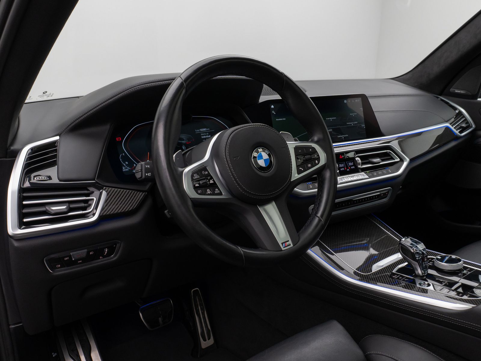 Fahrzeugabbildung BMW X5 xD40d M Sport 360°Laser HUD DAB H/K AHK ACC