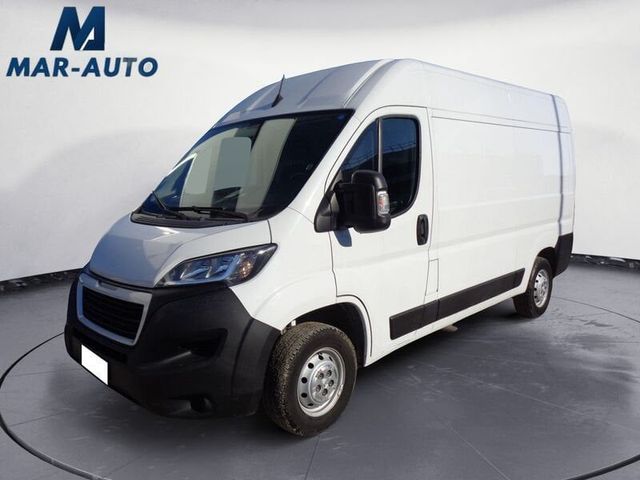 Peugeot Boxer 335 2.2 BlueHDi 140 S&S L2H2 Furgo