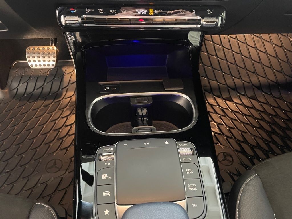 Fahrzeugabbildung Mercedes-Benz CLA 250 e SB AMG Night AHK Pano Navi LED Sport