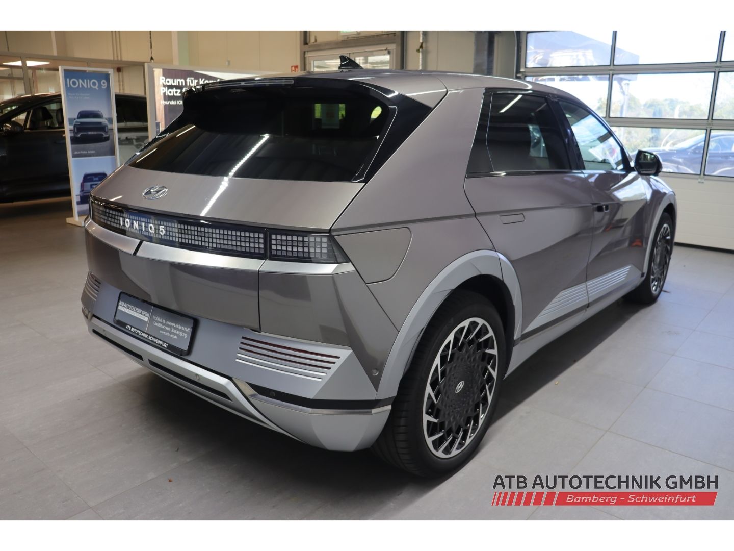 Fahrzeugabbildung Hyundai IONIQ 5 UNIQ 72,6 kWh 98,5% SOH Soundsystem PDCv