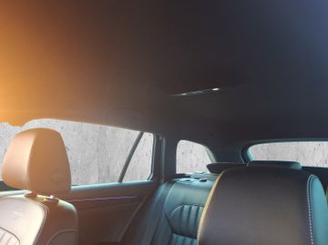 Skoda Superb Combi 2.0 TDI L&K AHK+KeyLess+LED+Navi