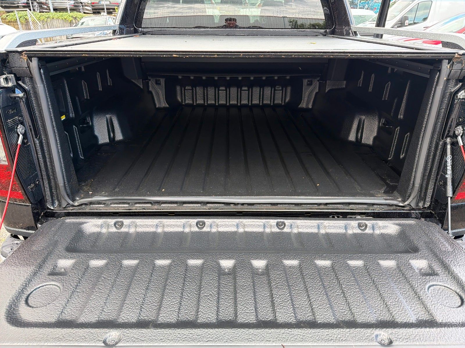 Fahrzeugabbildung Ford Ranger Platinum e-4WD Doppelkabine, TECHNOLOGIEP
