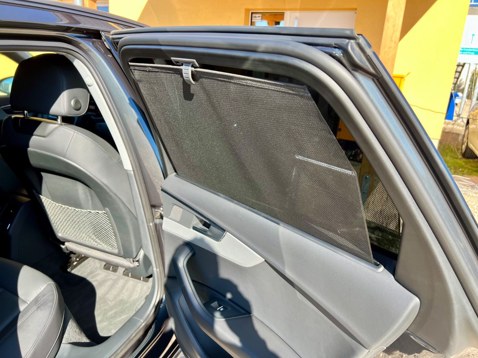 AUDI A4 Avant TDI LEDER AHK LED SHZ NAVI KAMERA