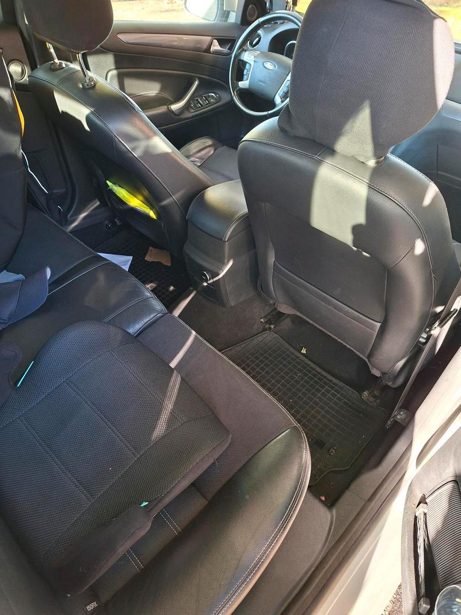 Ford Mondeo 2012 — photo 6