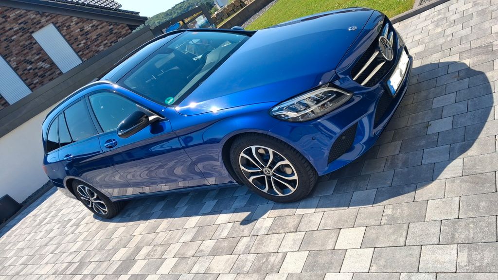 Image of Mercedes-Benz C 200